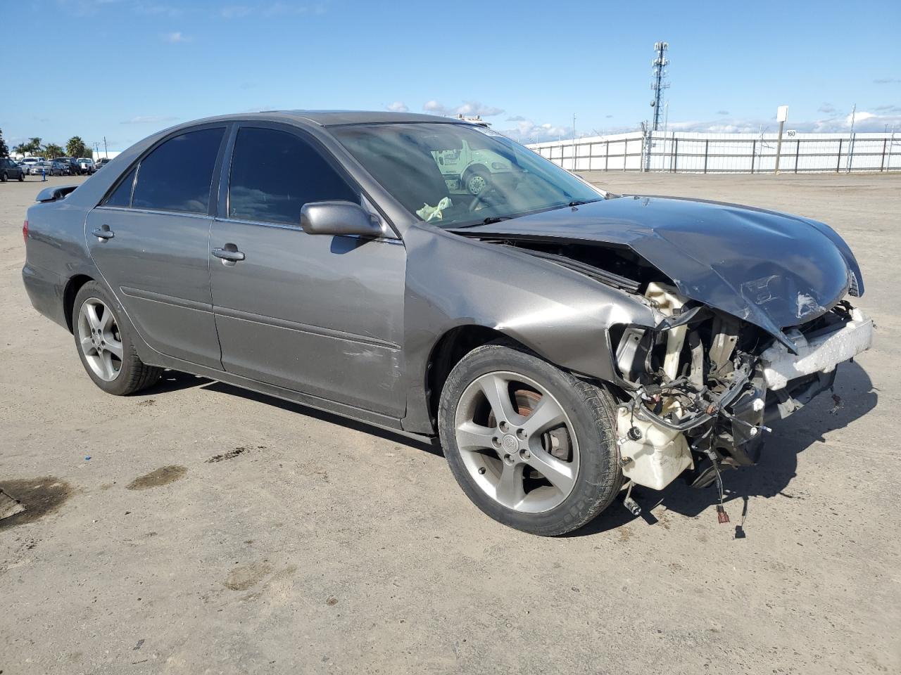 2005 Toyota Camry - Image 4