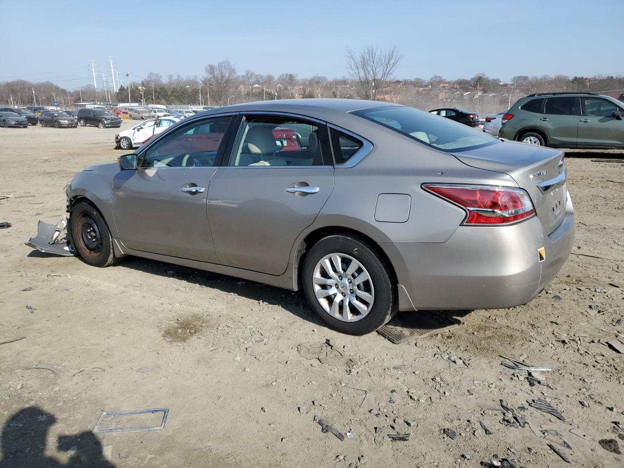 2014 Nissan Altima - Image 2
