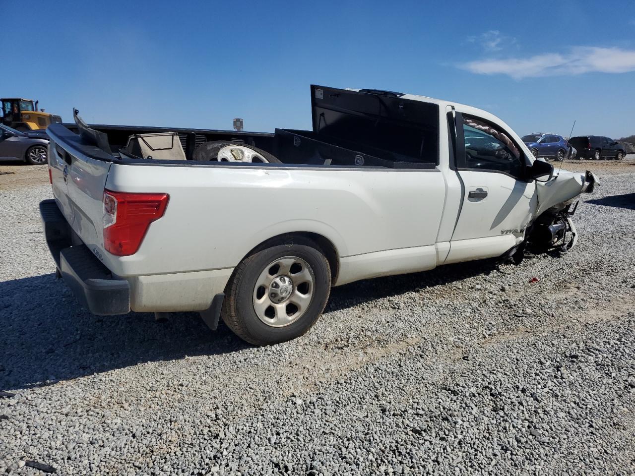 1N6AA1R8XHN567439 NISSAN TITAN 2017