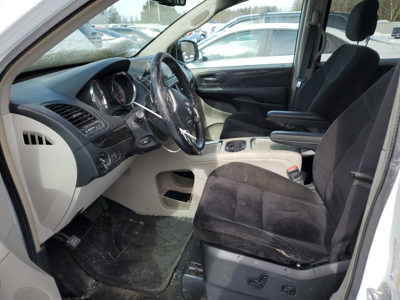 2014 Dodge Caravan - Image 7