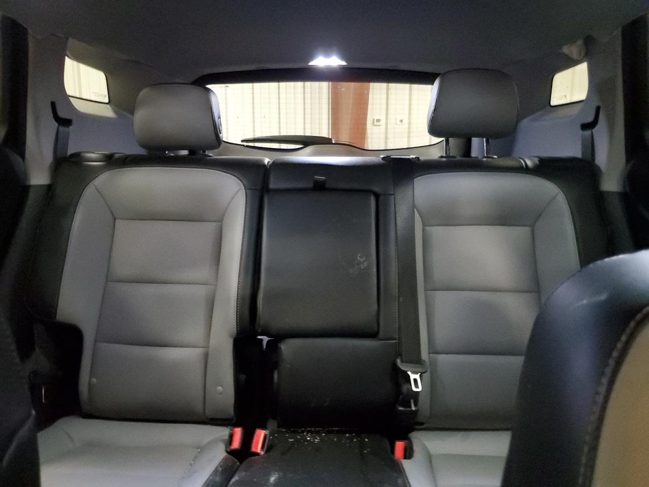 2018 GMC Terrain - Image 10