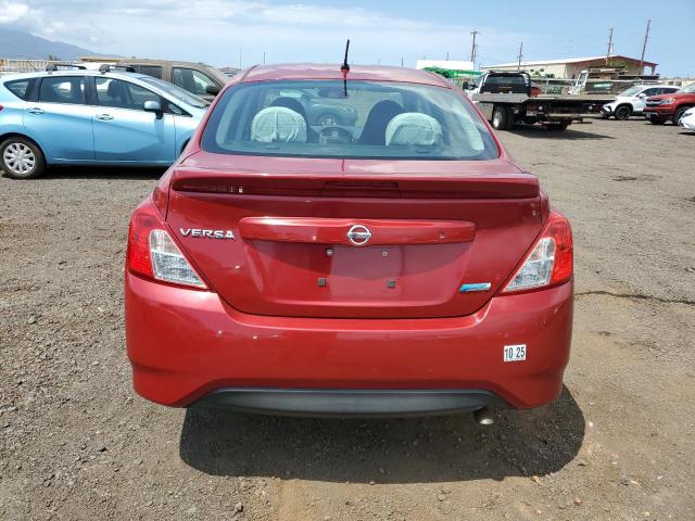  NISSAN VERSA 2015 Красный