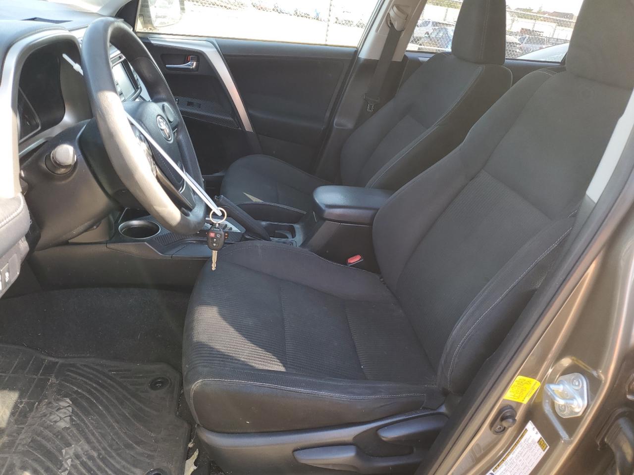 2015 Toyota RAV 4 - Image 7