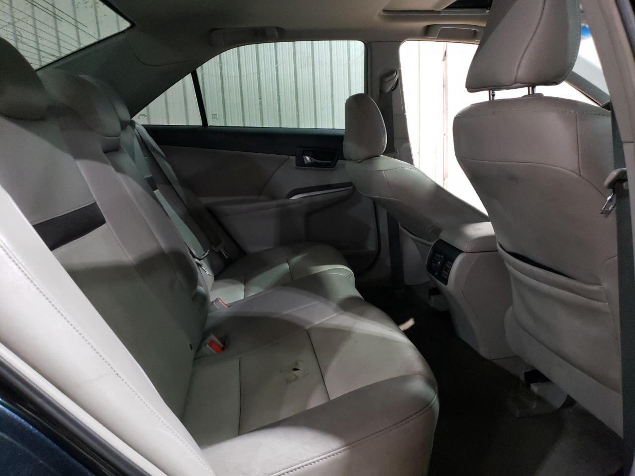 2012 Toyota Camry - Image 10