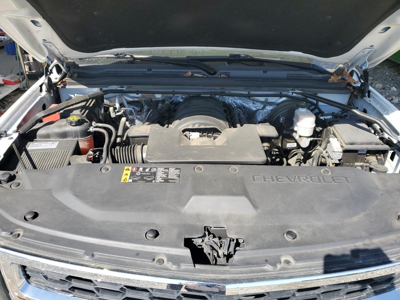 1GNSCBKC7JR218752 CHEVROLET TAHOE 2018