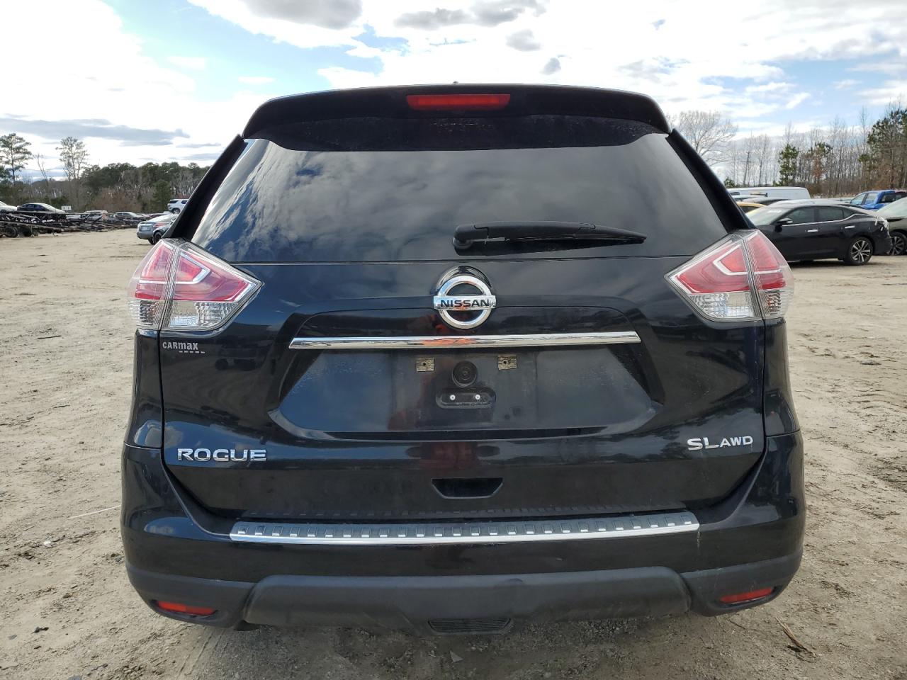 2015 Nissan Rogue - Image 6