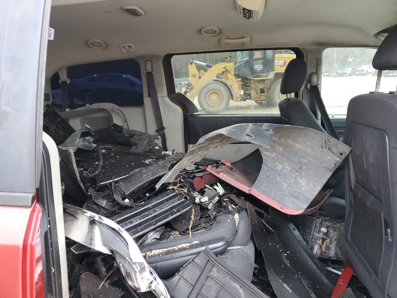 2008 Dodge Caravan - Image 11