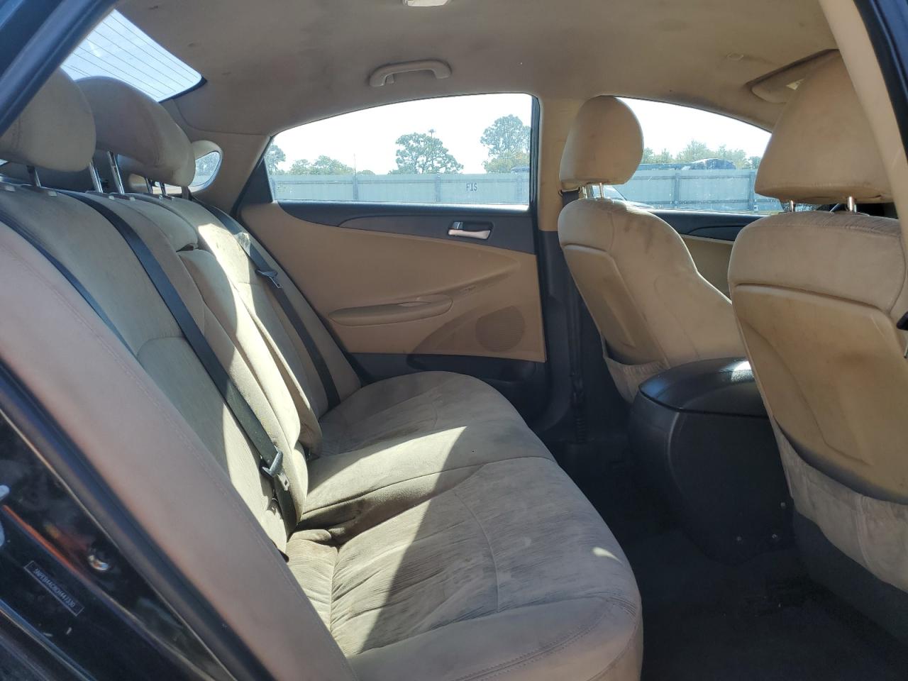 2012 Hyundai Sonata - Image 10