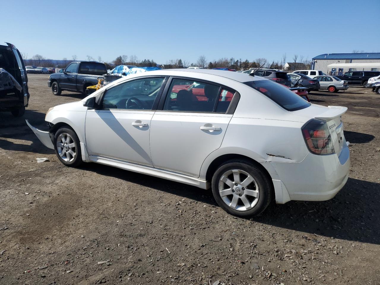 2010 Nissan Sentra - Image 2