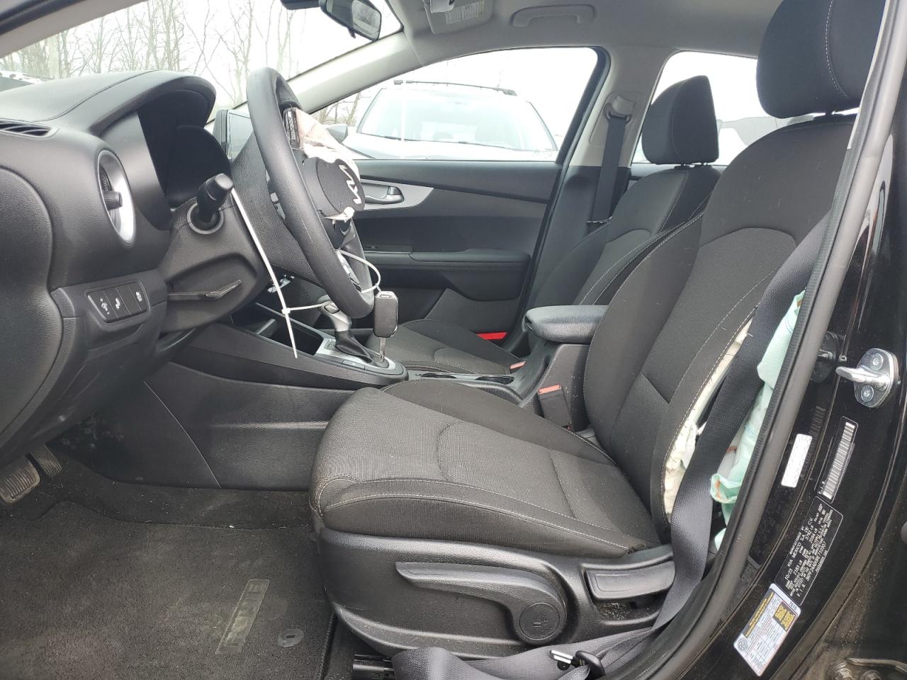 2024 Kia Forte - Image 7