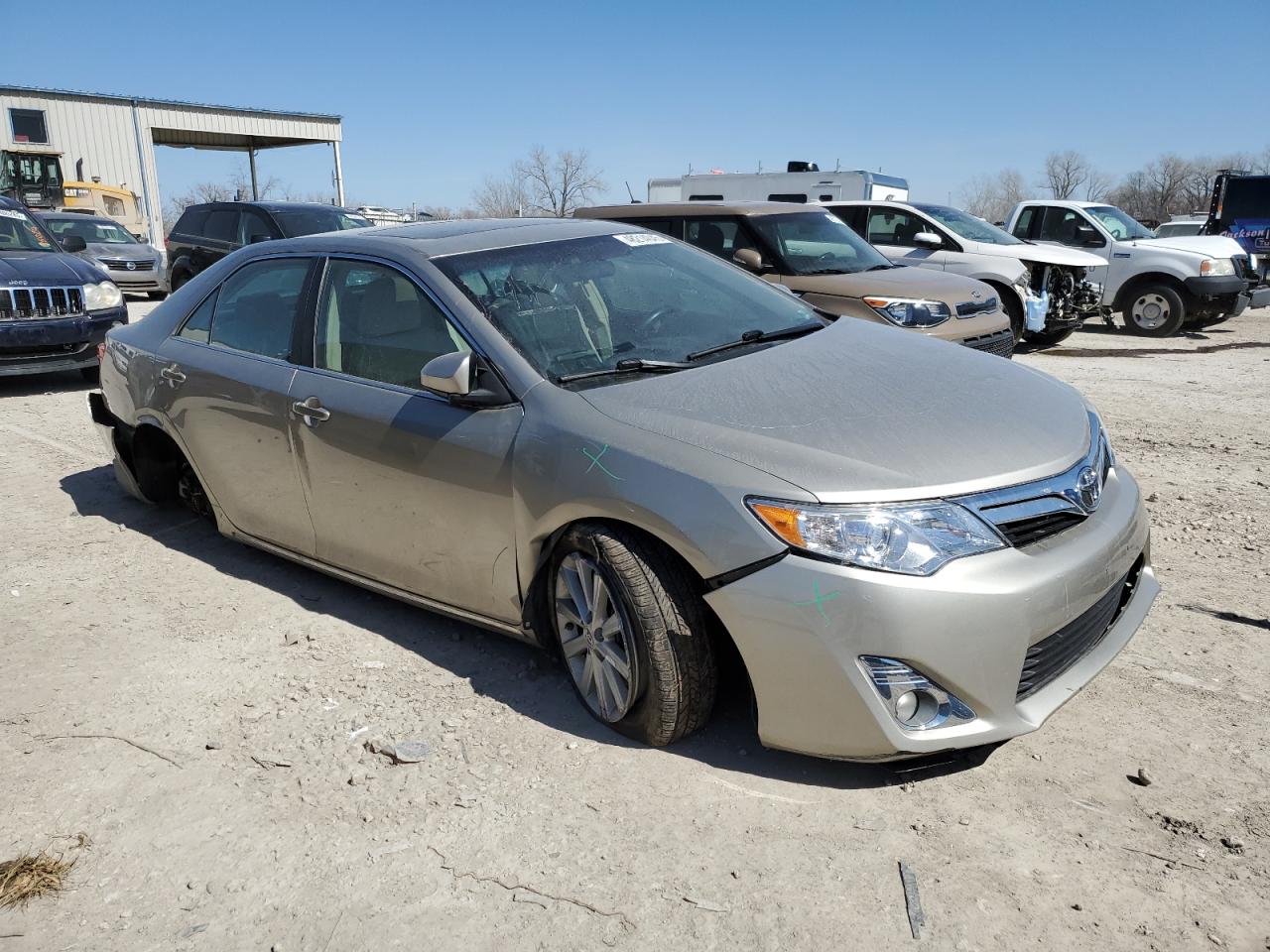 2014 Toyota Camry - Image 4