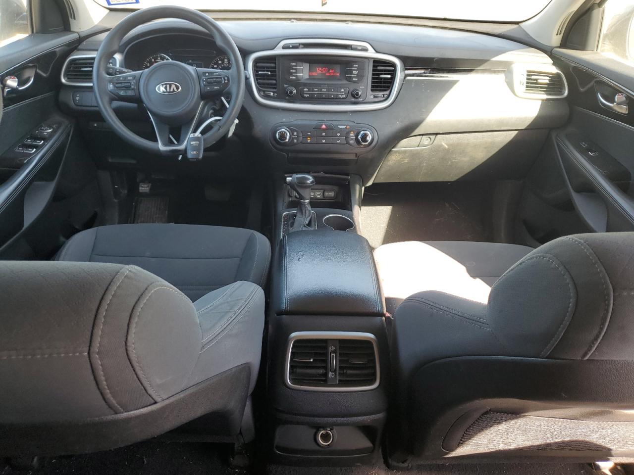 2016 Kia Sorento - Image 8