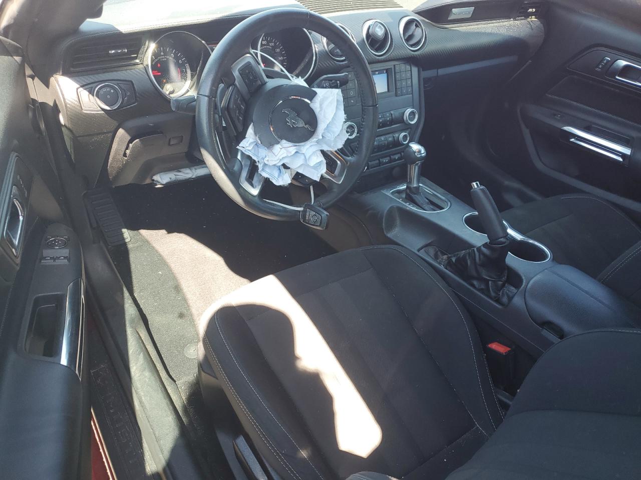 2019 Ford Mustang - Image 8