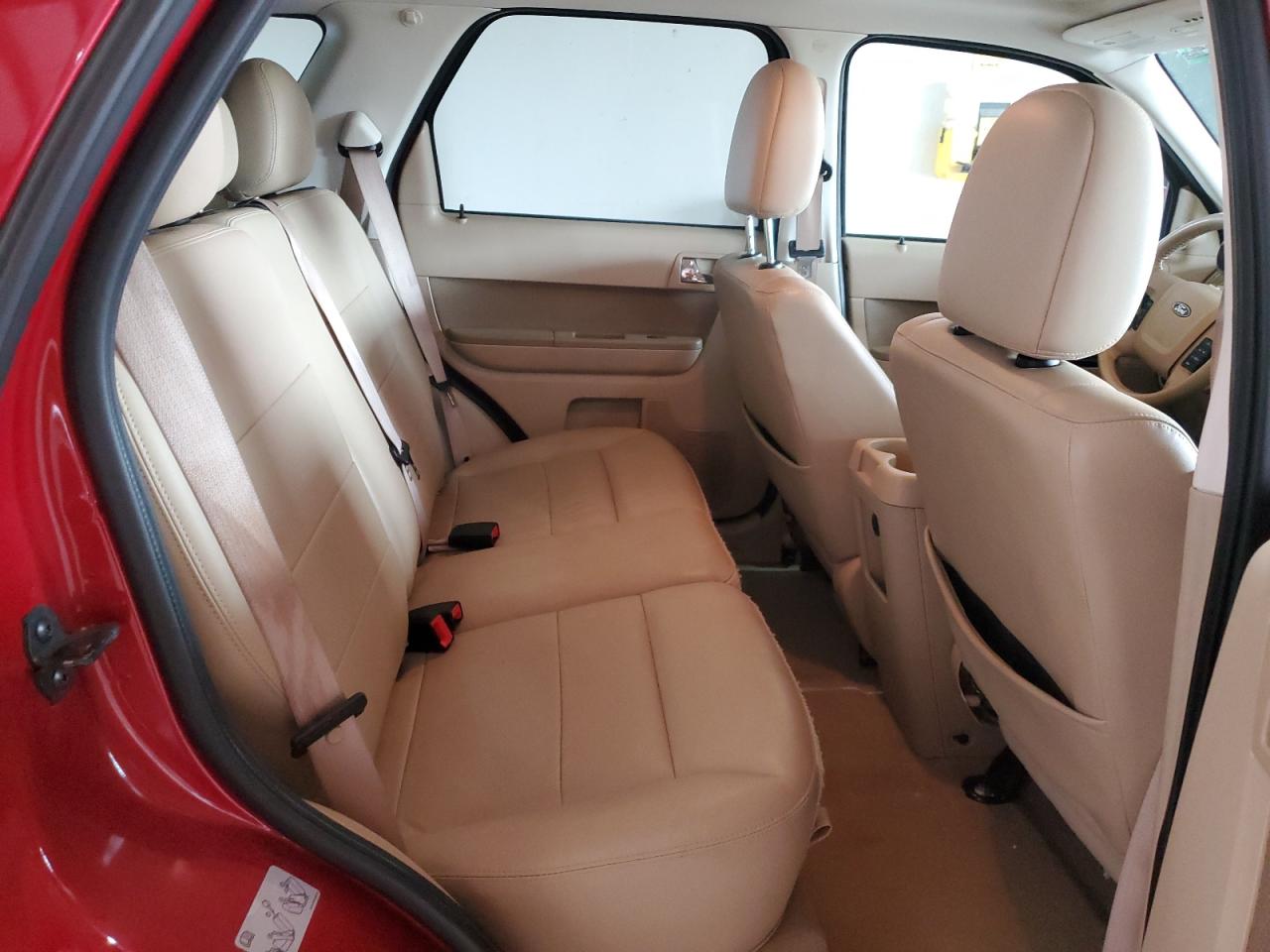 2011 Ford Escape - Image 10