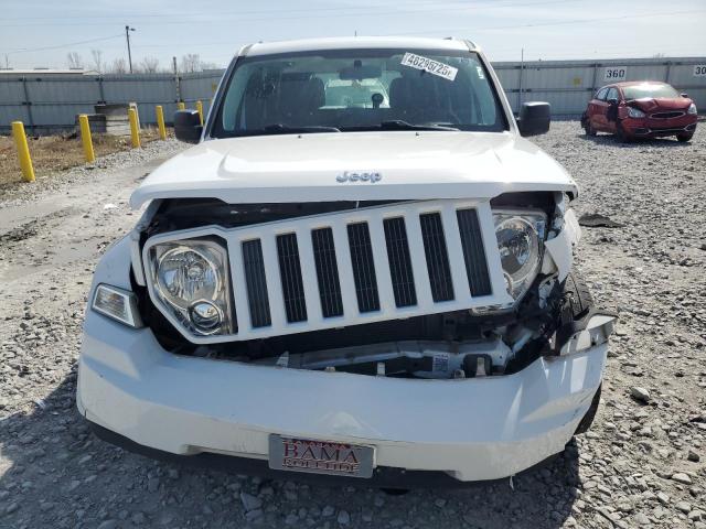  JEEP LIBERTY 2012 Белы