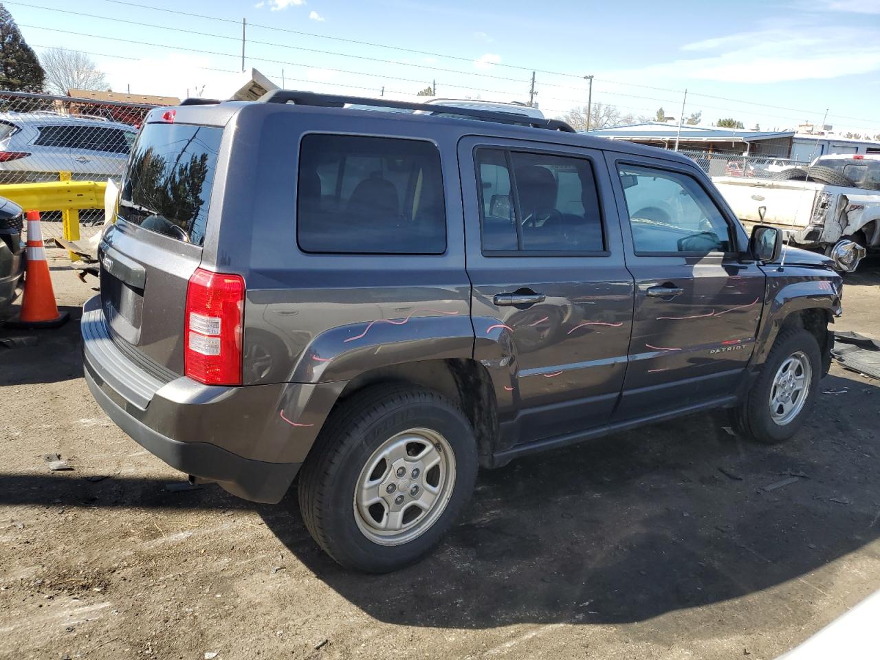 2017 Jeep Liberty (Patriot) - Image 3