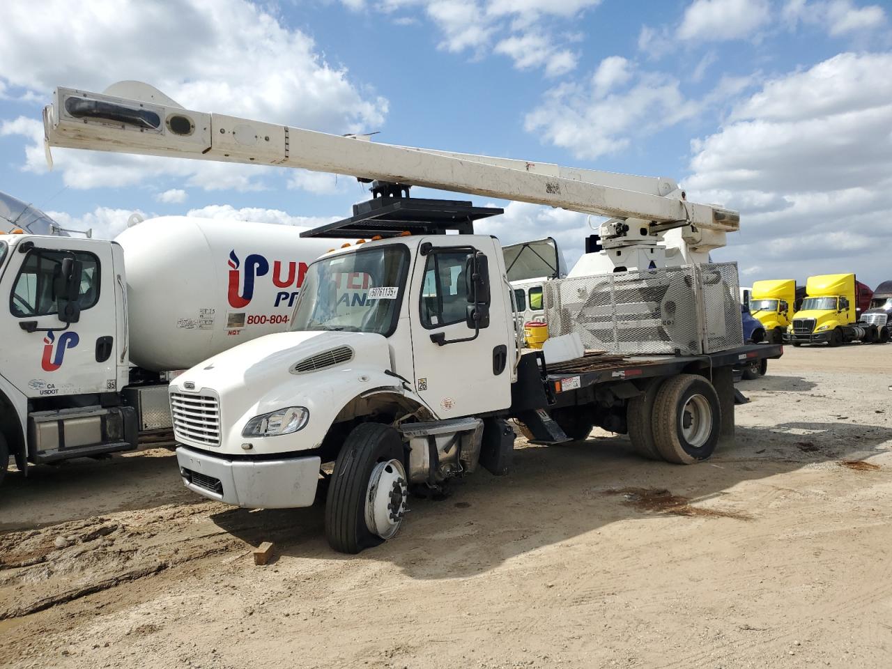 2021 Freightliner M2 106 Medium Duty за продажба в Colton, CA - All Over