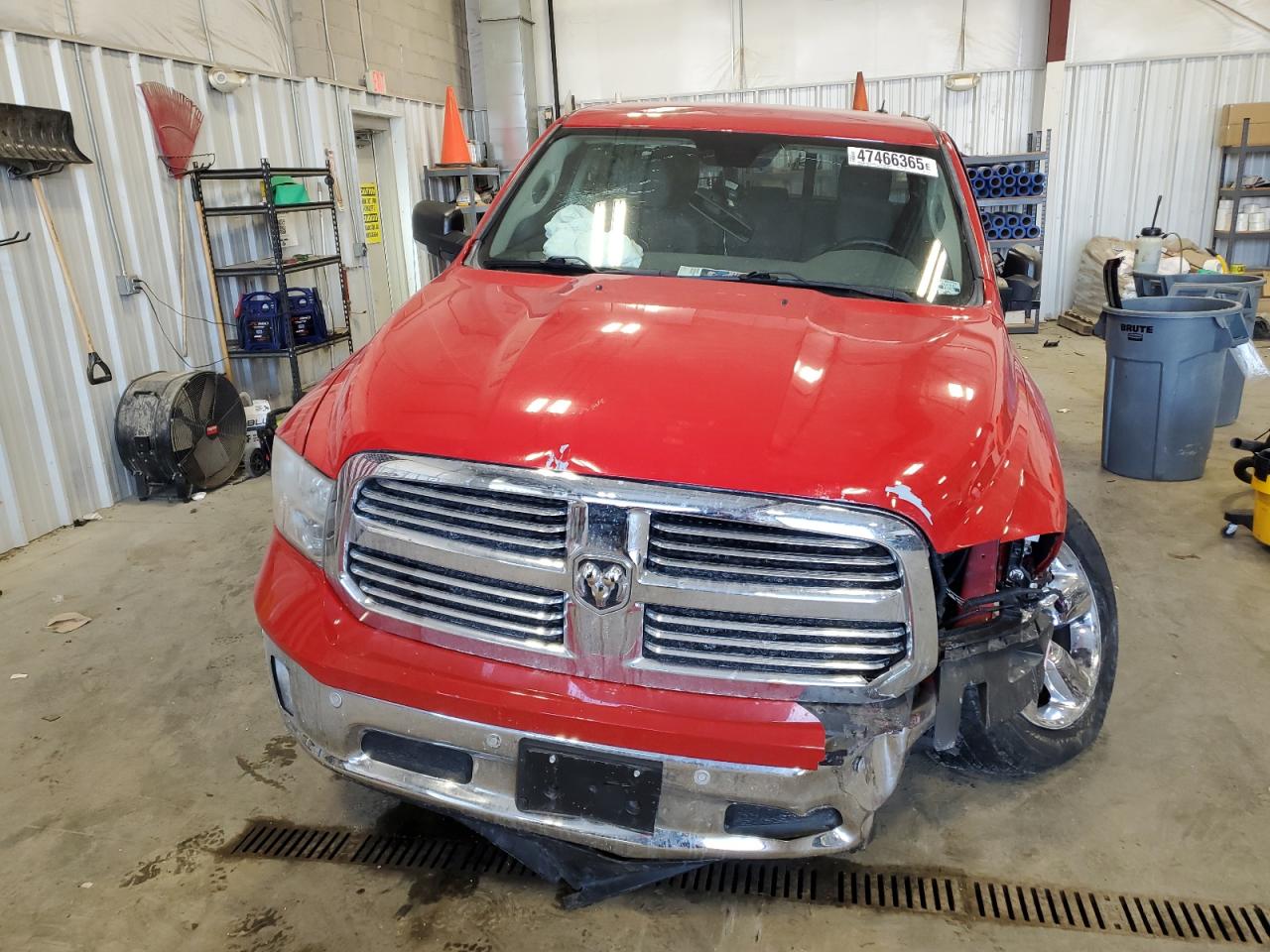 2016 RAM 1500 - Image 5