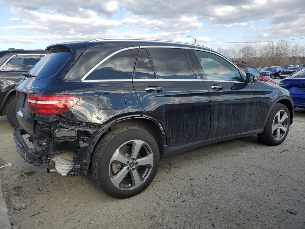 2018 Mercedes-Benz GLC - Image 3