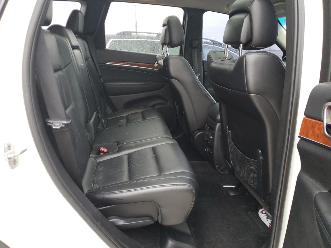 2011 Jeep Grand Cherokee - Image 11