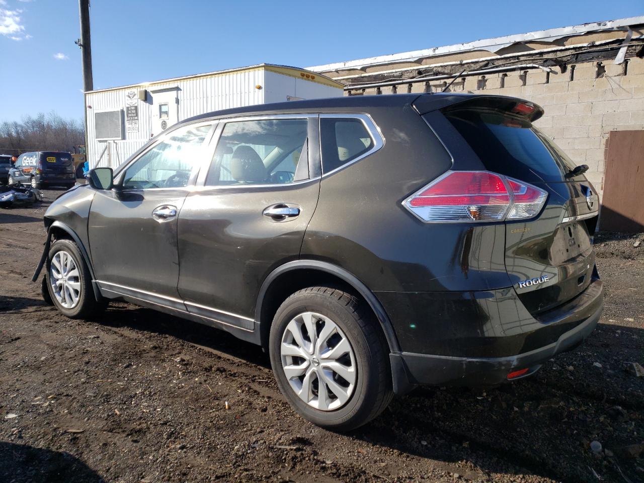 2014 Nissan Rogue - Image 2