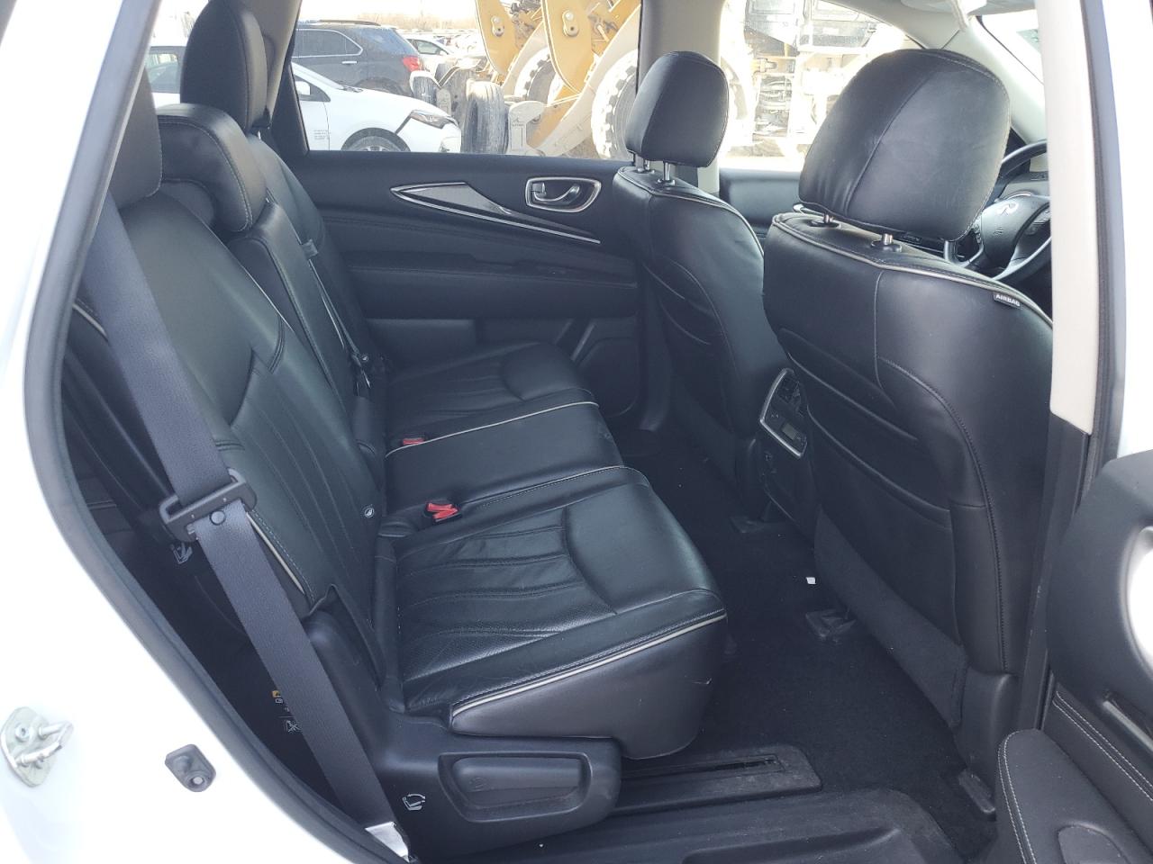 2017 Infiniti QX60 - Image 11