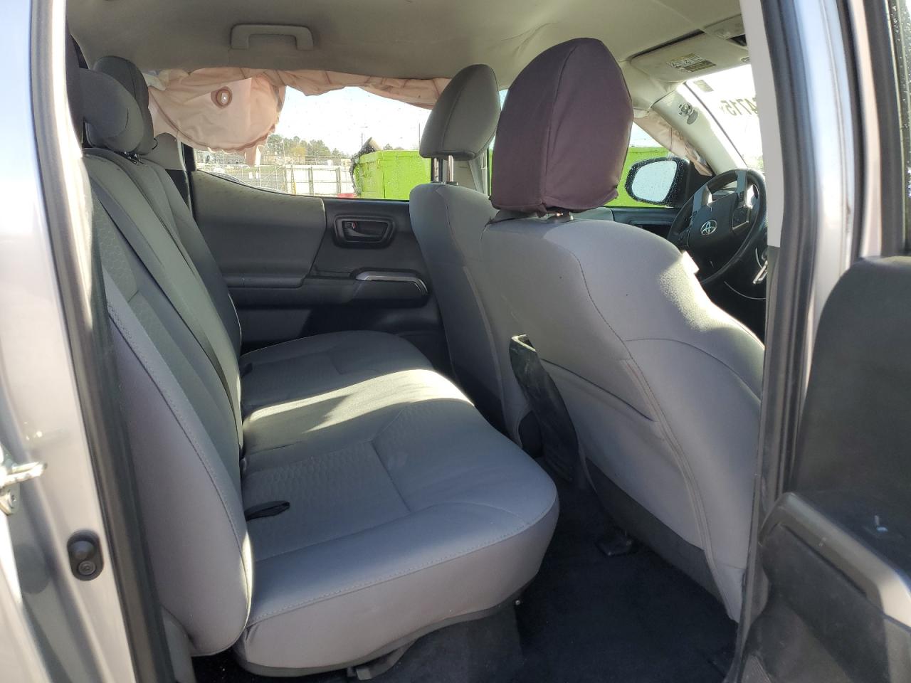 2018 Toyota Tacoma - Image 10