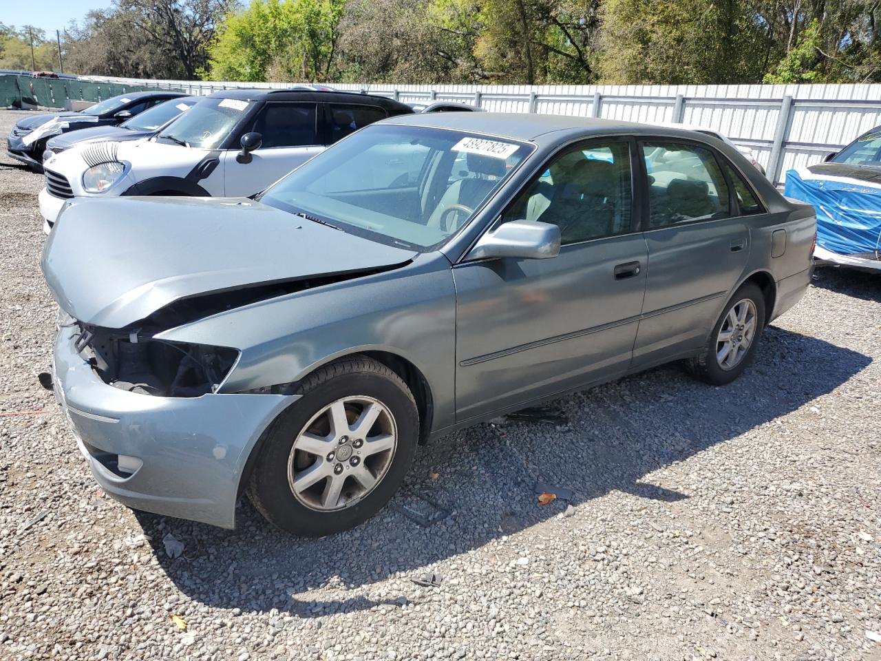 2004 Toyota Avalon - Image 1