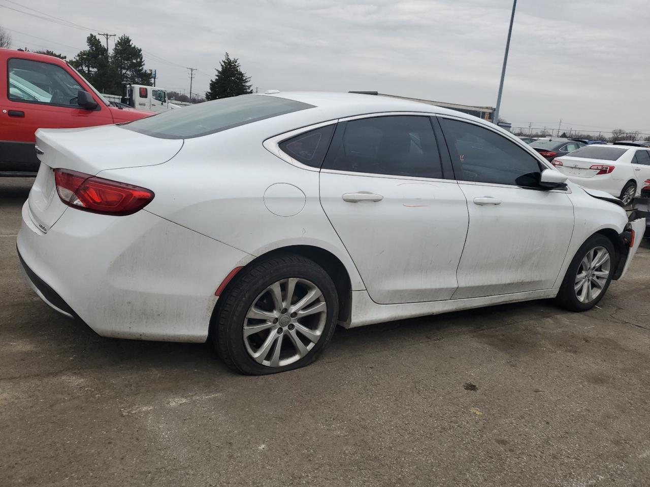 2015 Chrysler 200 - Image 3