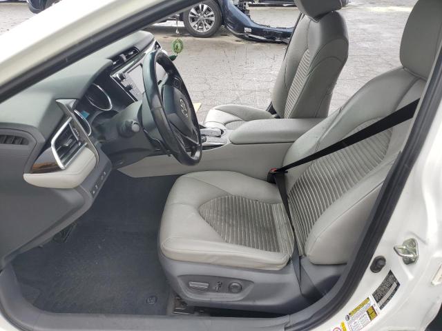  TOYOTA CAMRY 2018 Biały