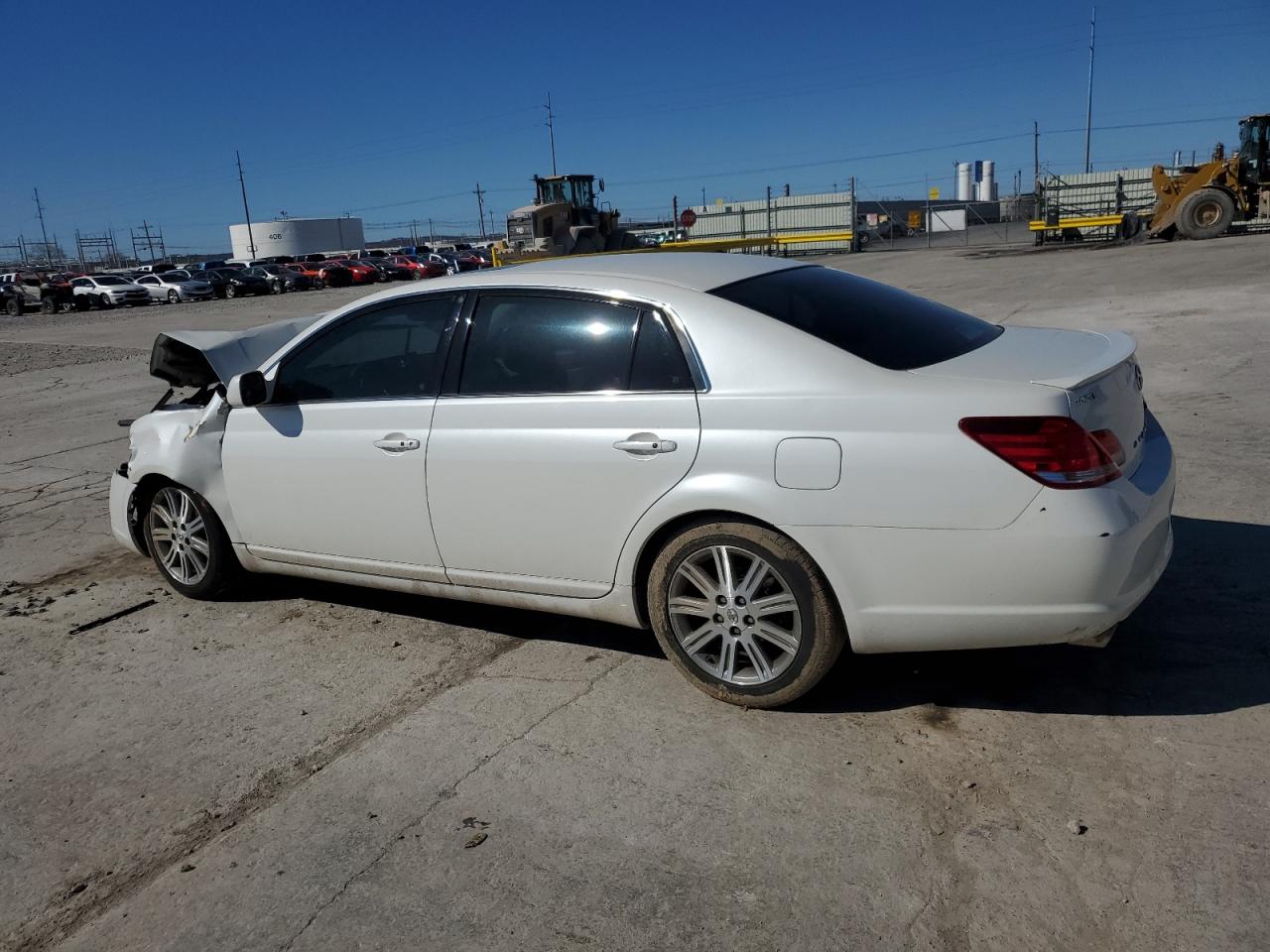 2007 Toyota Avalon - Image 2