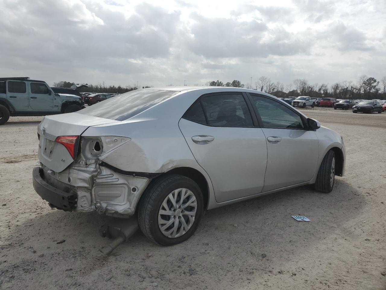 5YFBURHE1KP946974 TOYOTA COROLLA 2019