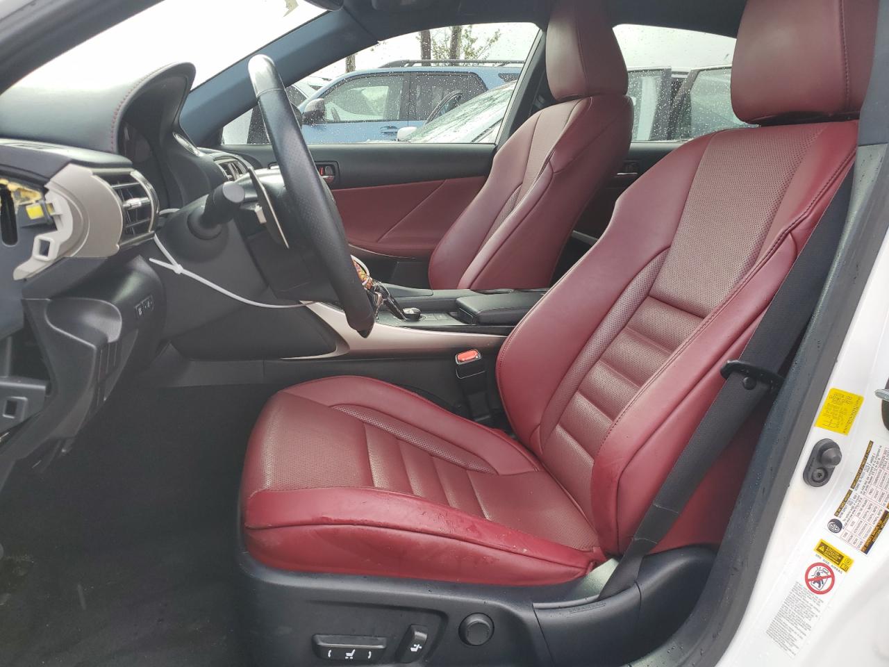 2016 Lexus IS - Image 7