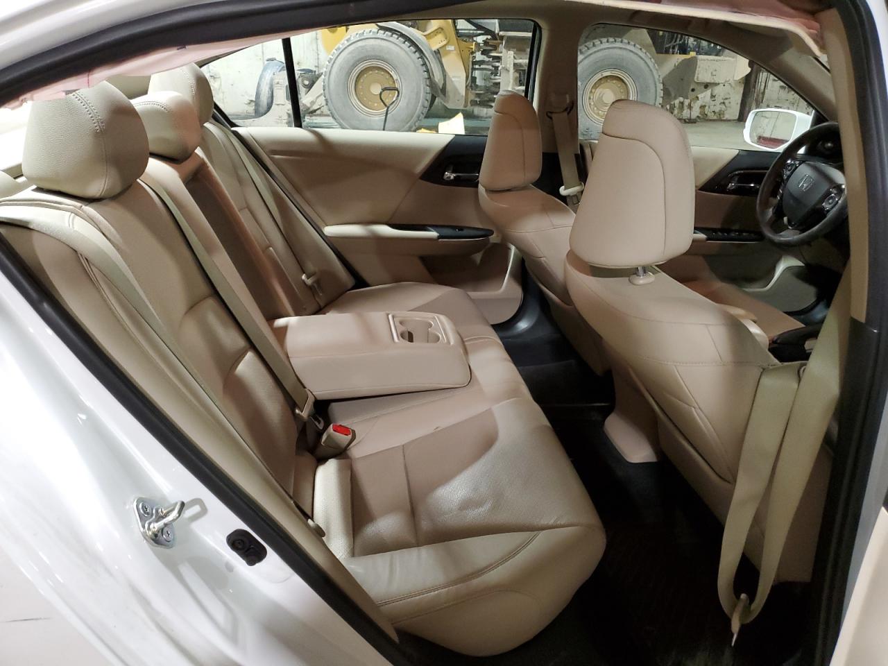 2017 Honda Accord - Image 11