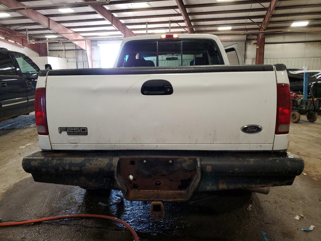 2004 Ford F250 - Image 6