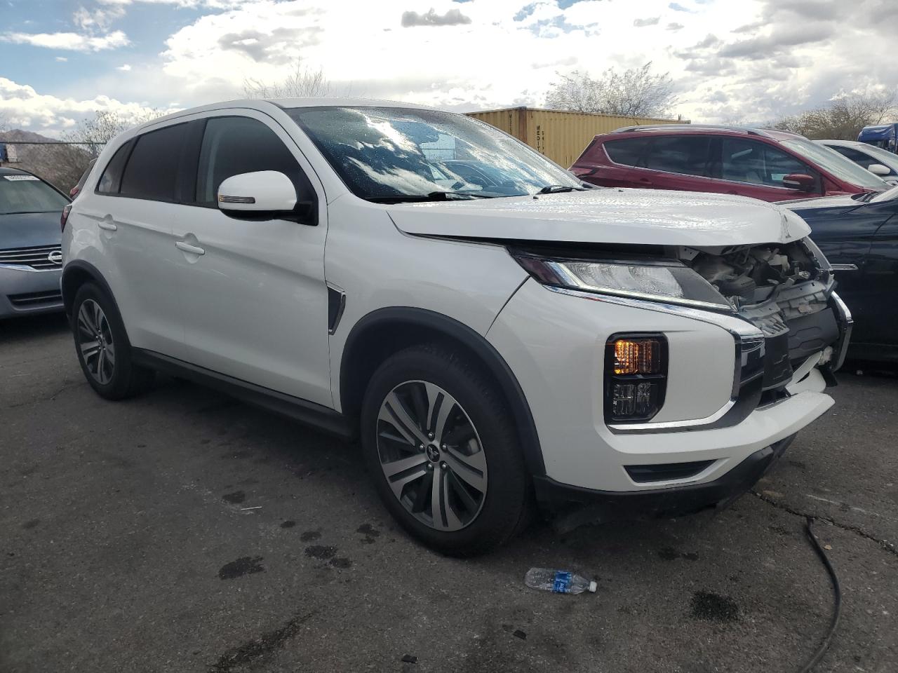 2021 Mitsubishi Outlander - Image 4