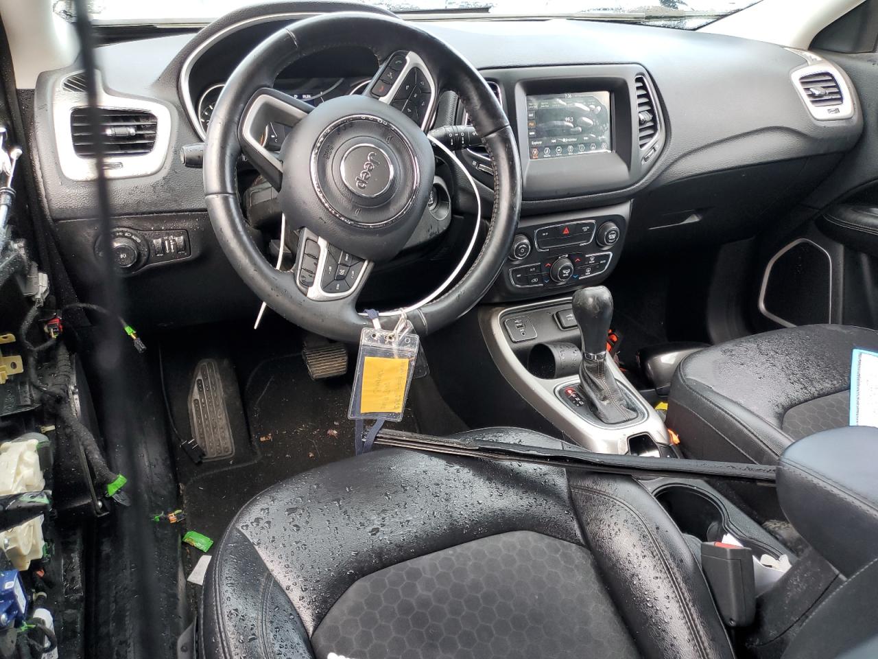 2019 Jeep Compass - Image 8