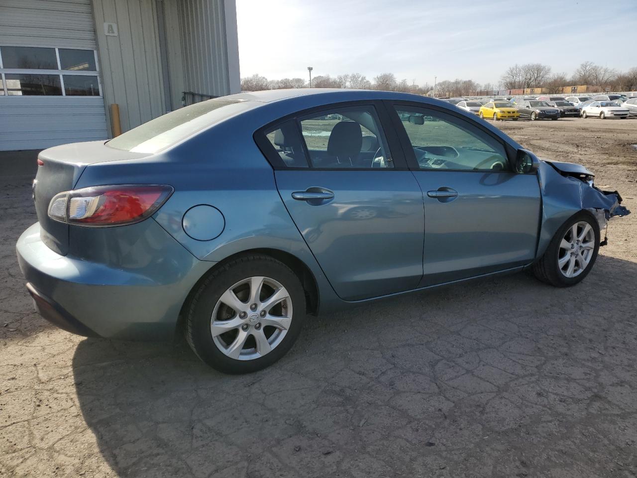 2011 Mazda 3 - Image 3