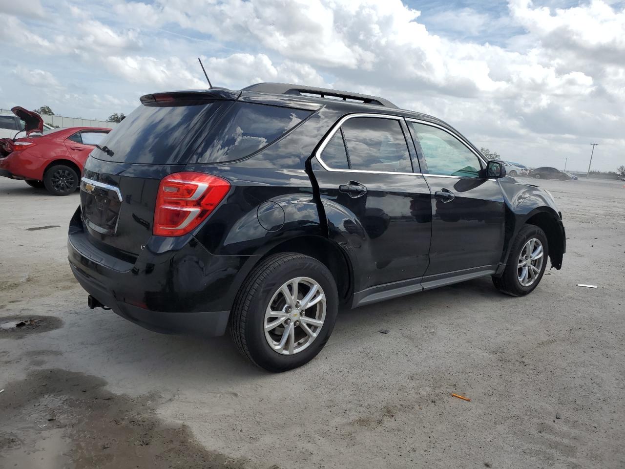 2017 Chevrolet Equinox - Image 3