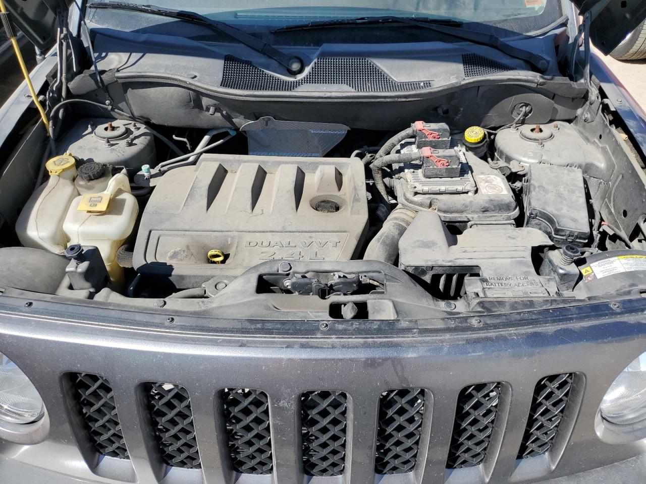 2011 Jeep Liberty (Patriot) - Image 12