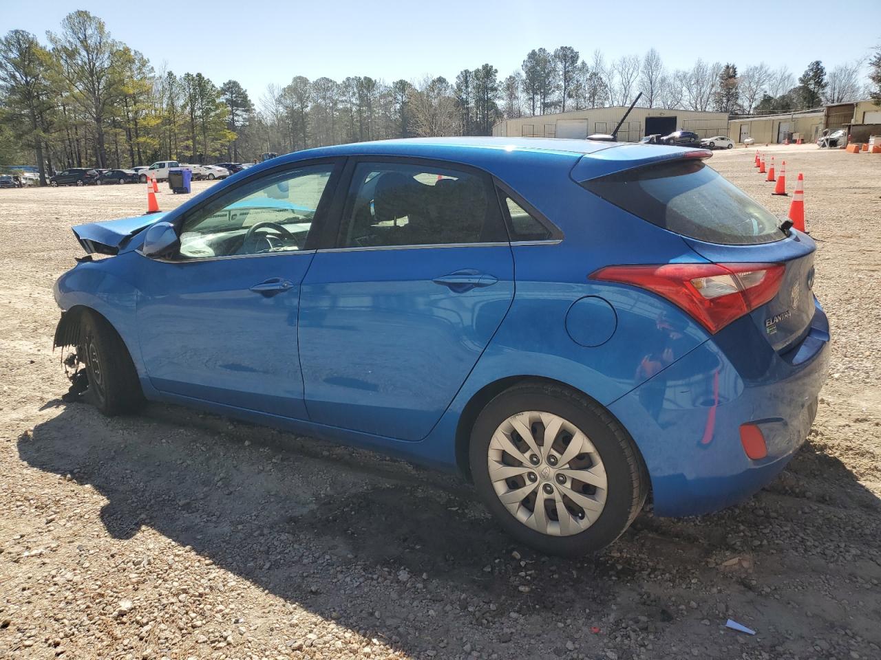 2017 Hyundai Elantra - Image 2