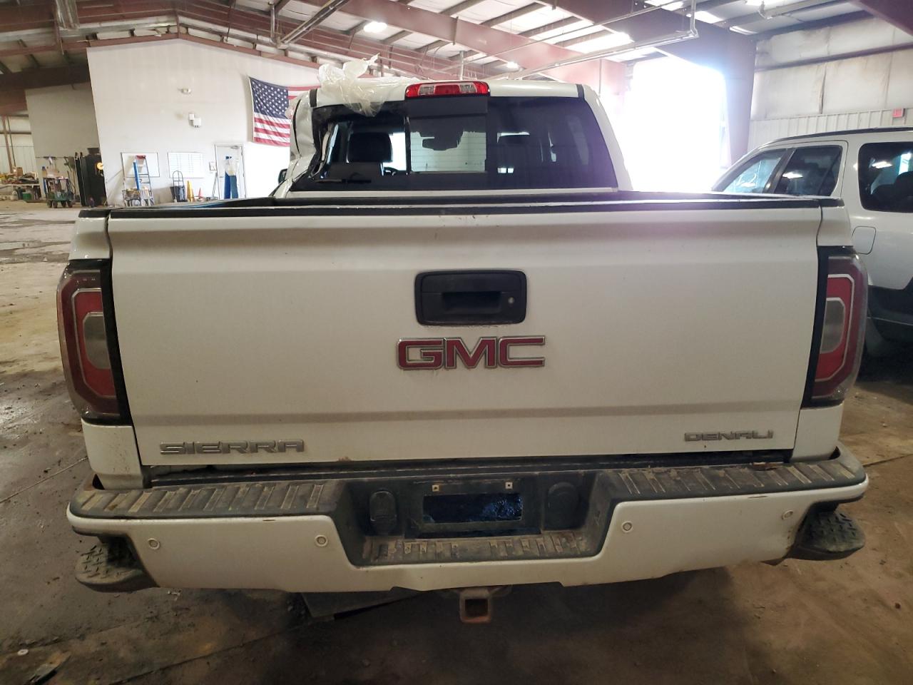 2018 GMC Sierra - Image 6