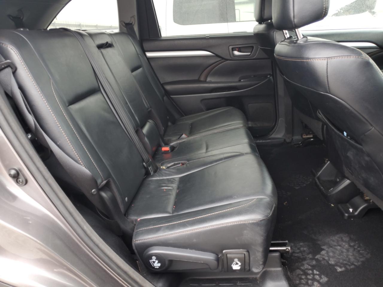 5TDJKRFH8GS328225 TOYOTA HIGHLANDER 2016