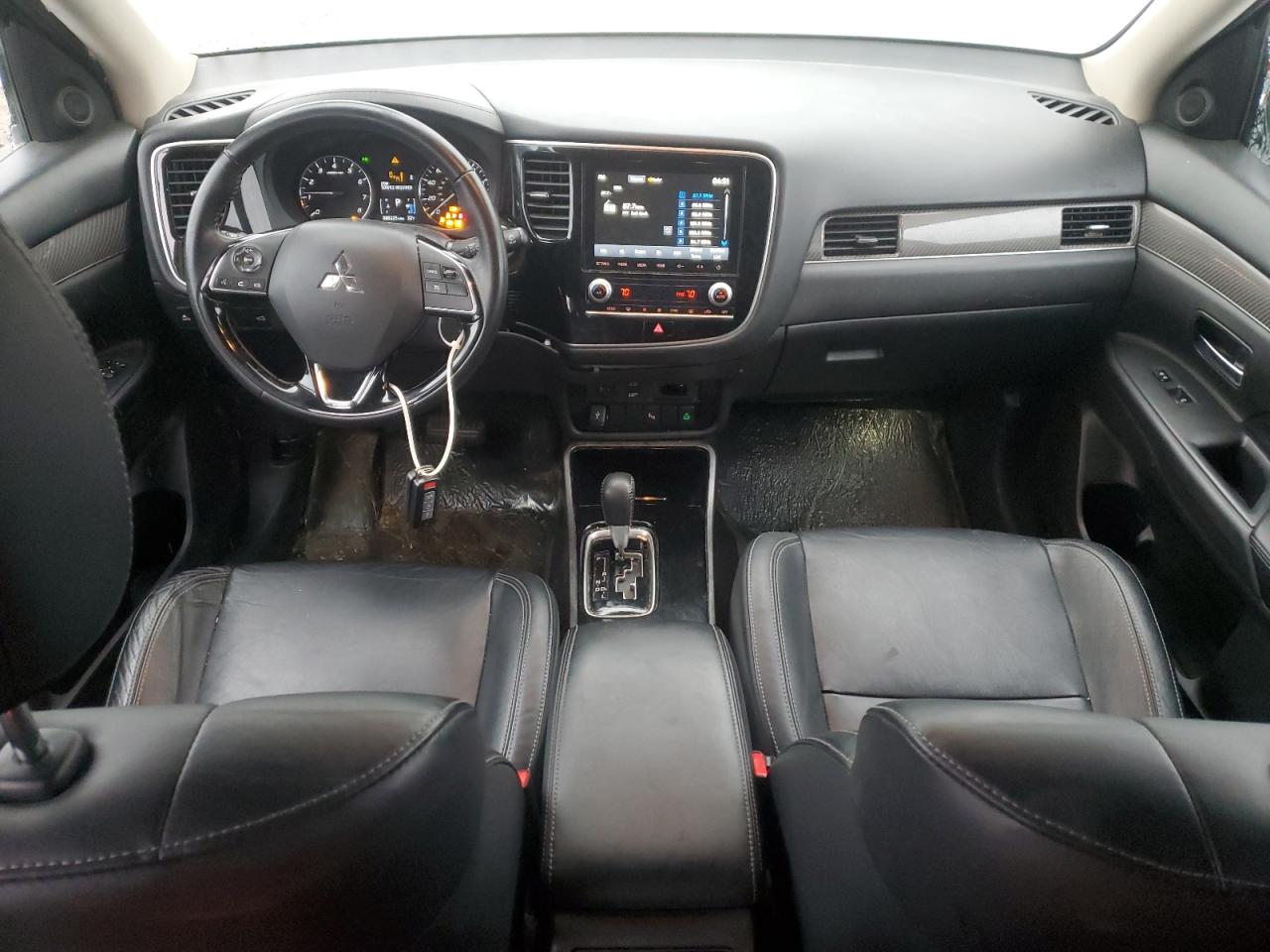 2020 Mitsubishi Outlander - Image 8