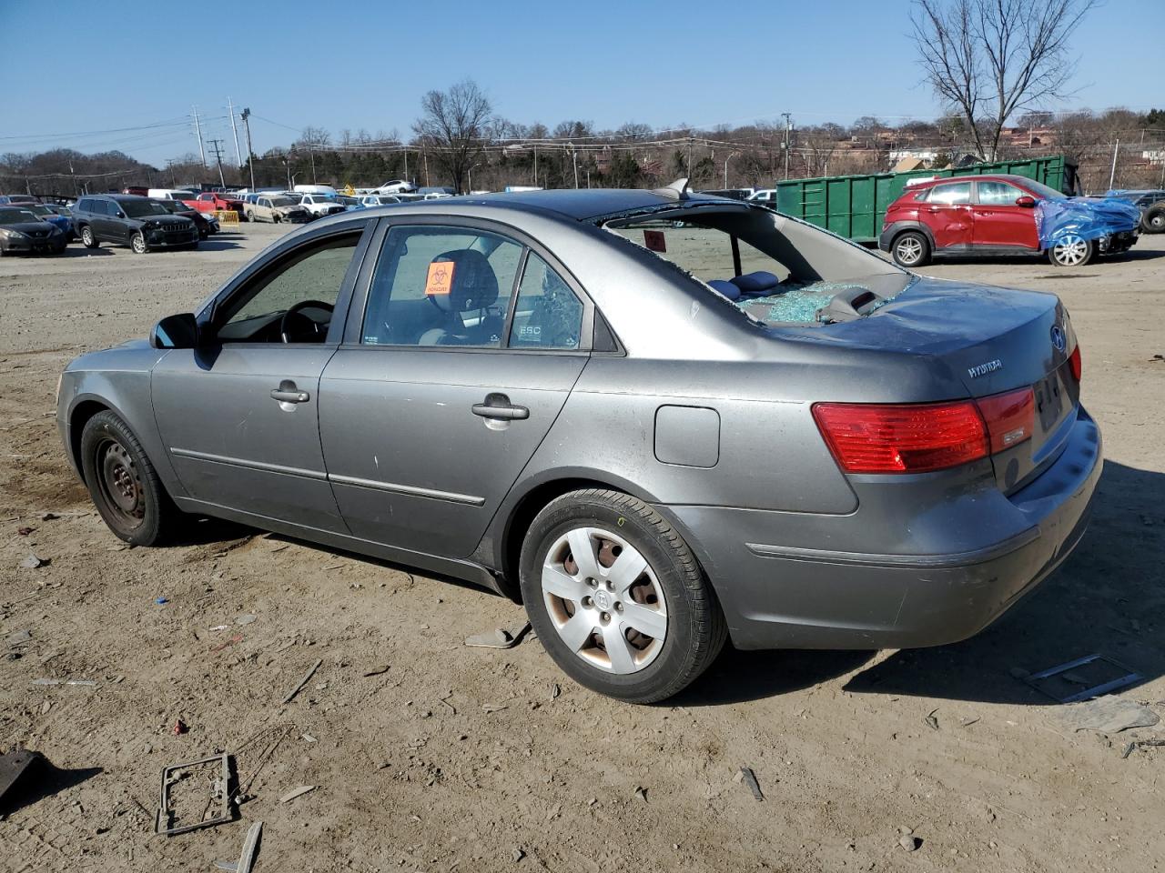 2009 Hyundai Sonata - Image 2