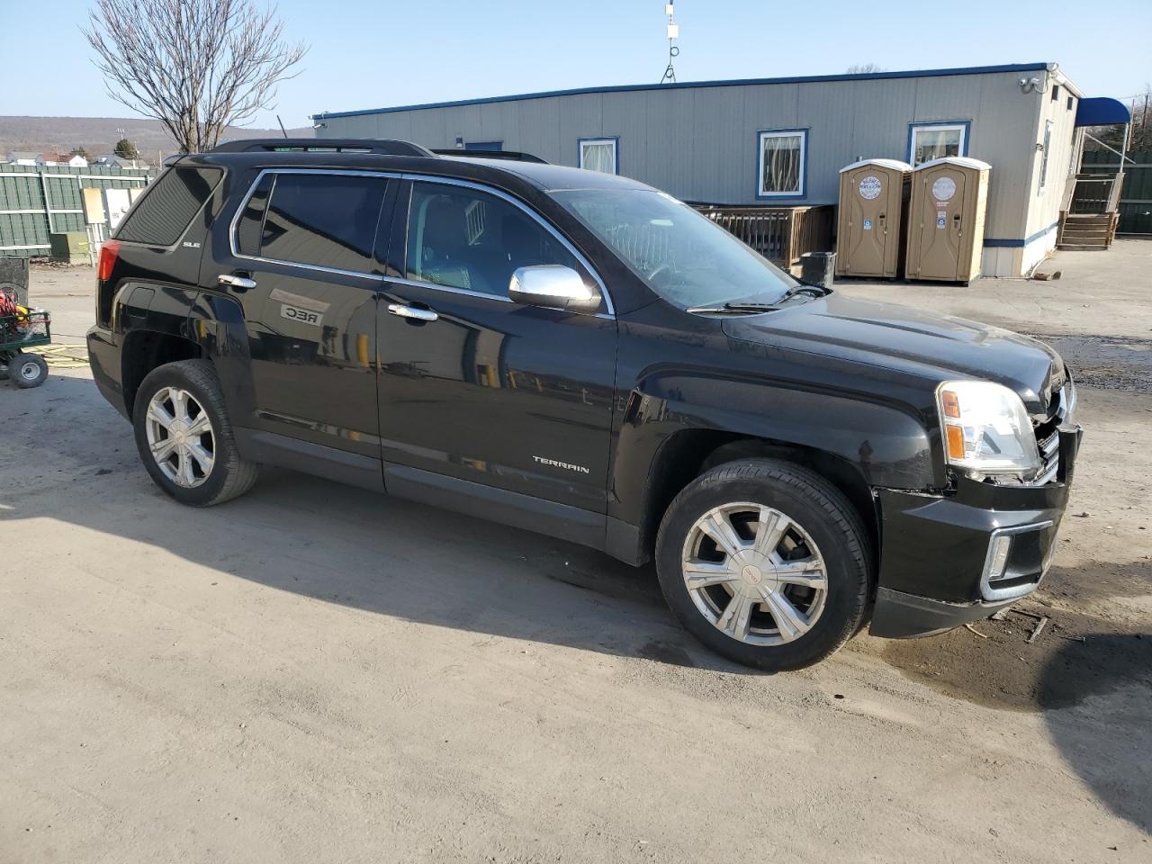 2017 GMC Terrain - Image 4
