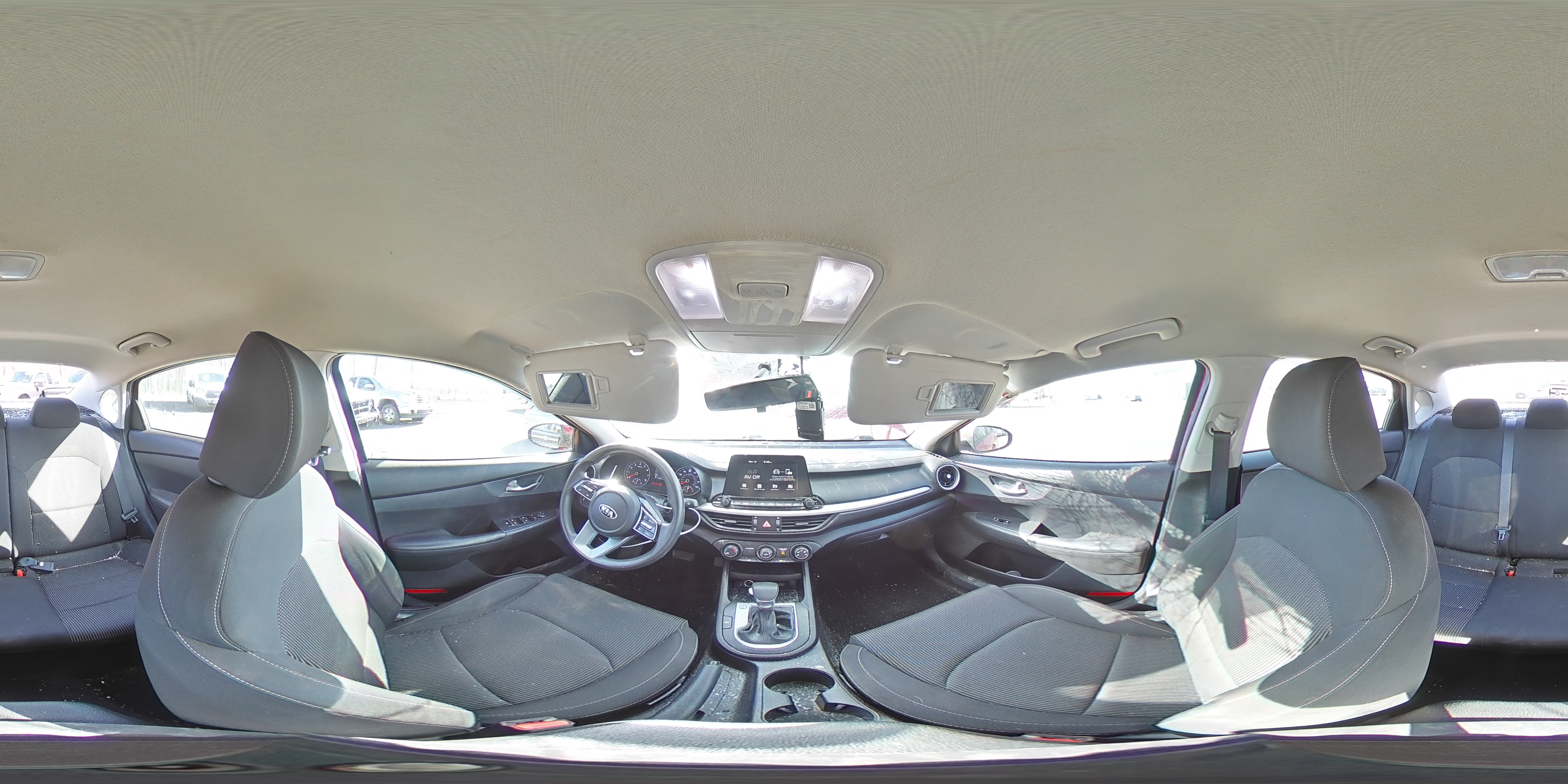 2020 Kia Forte - Image 13