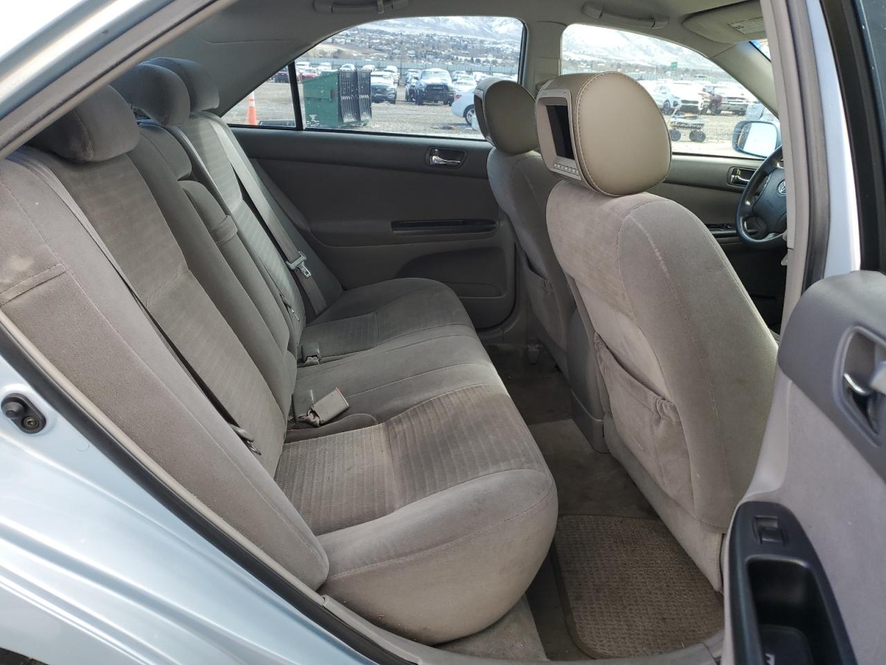 2006 Toyota Camry - Image 10