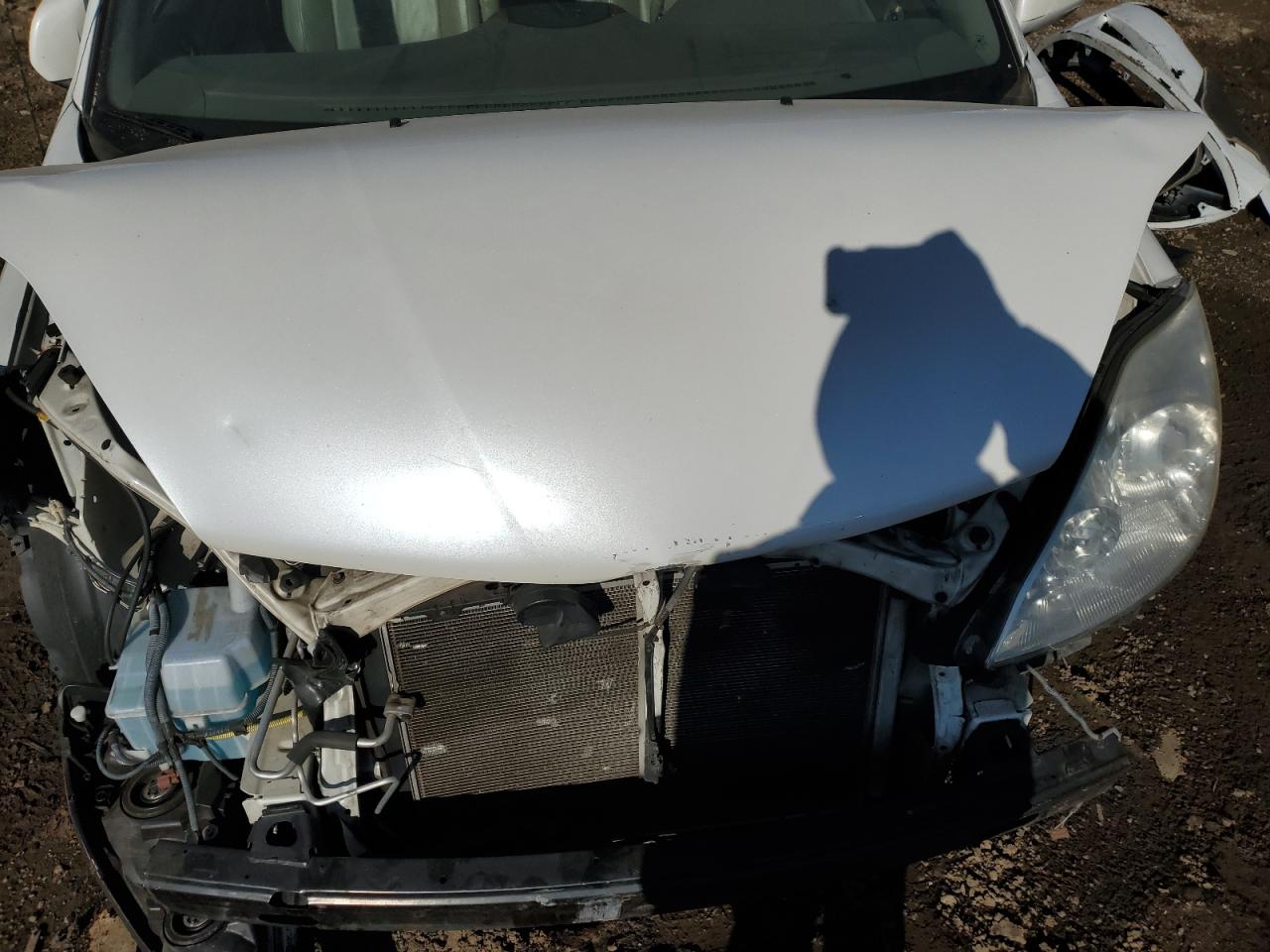2010 Toyota Sienna - Image 14