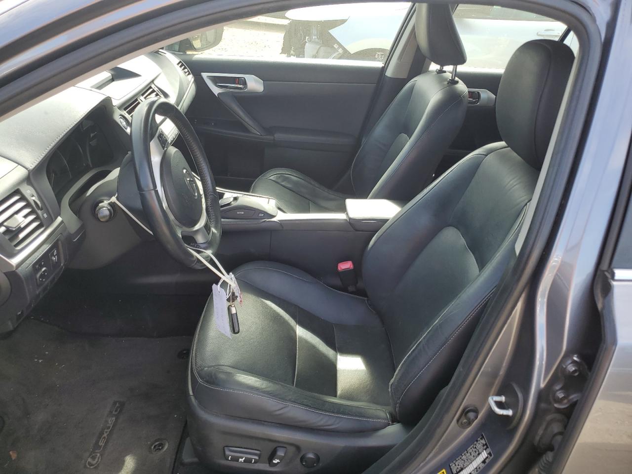 2012 Lexus CT - Image 7
